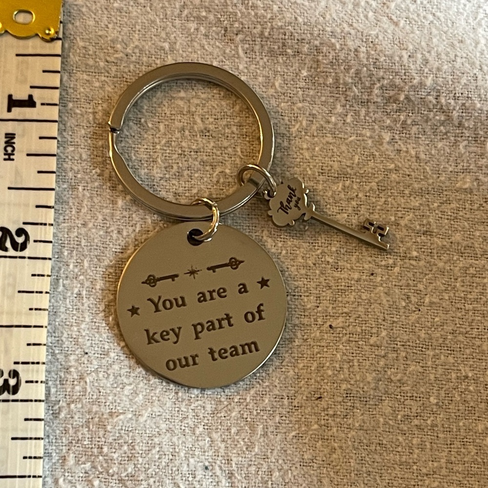 Team work key chain
